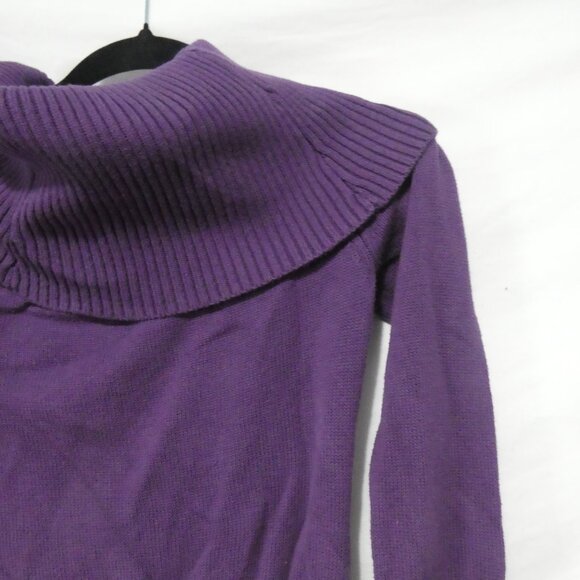 GUESS | medium | Purple Cowl Neck Sweater - Picture 11 of 16